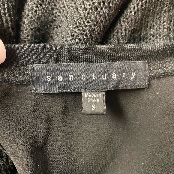 Sanctuary Black Knit Sleeveless Top w Mesh Back w Button Closure. Size S - Picture 7 of 12